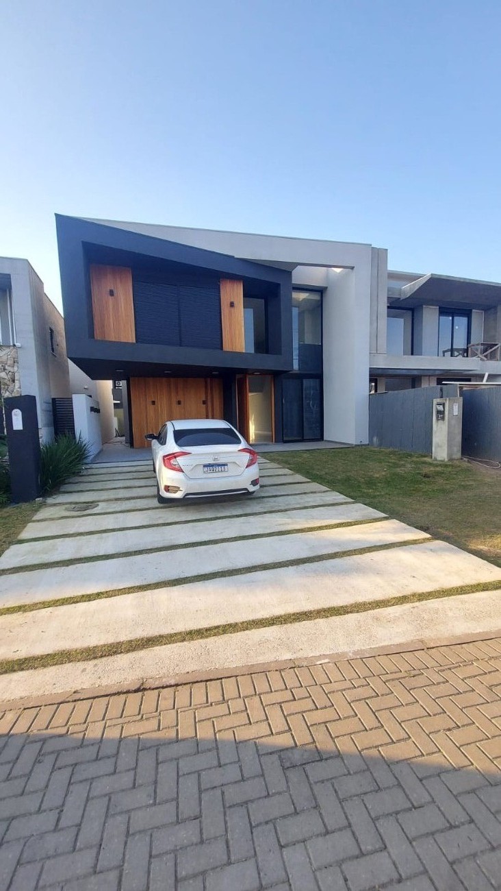 Casa em Condomínio 4 dormitórios para venda, Centro em Xangri-lá | Ref.: 12486