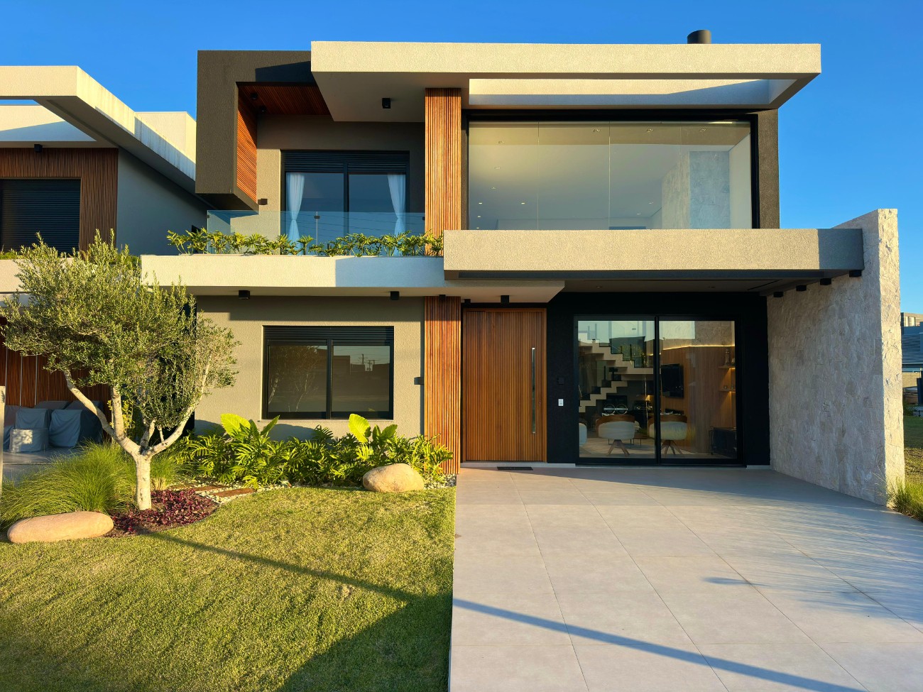 Casa em Condomínio 4 dormitórios para venda, Centro em Xangri-lá | Ref.: 14993